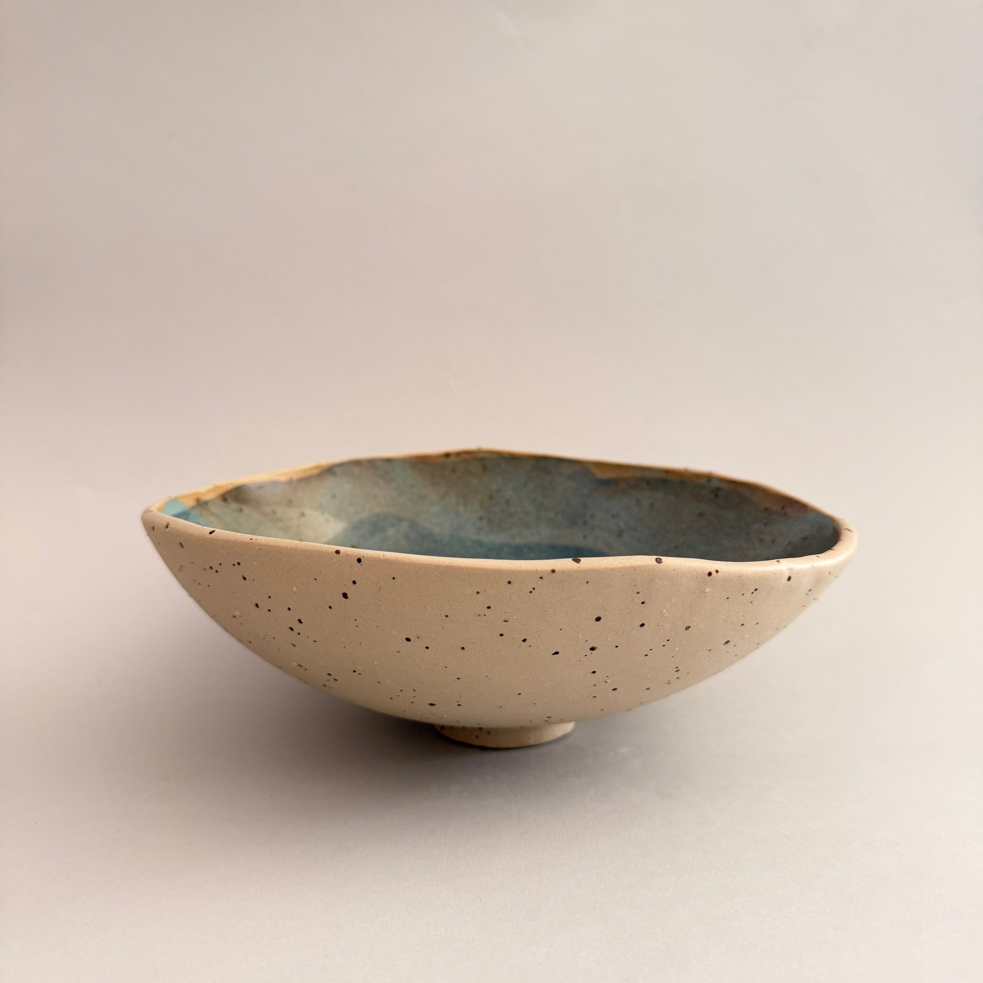 The Levitating Bowl M
