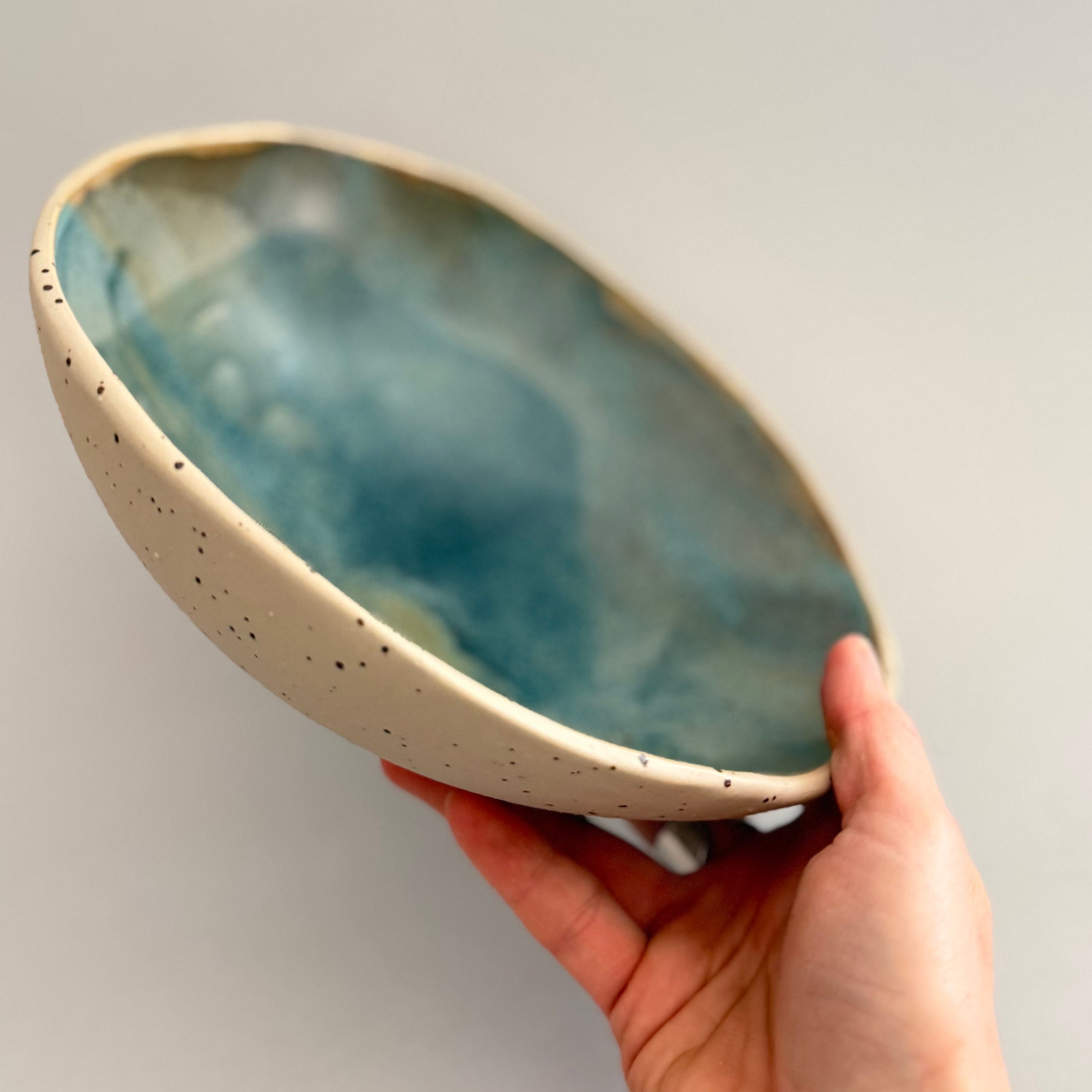 The Levitating Bowl M